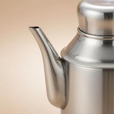 Tetera Genérica 250 mL con Manija de Acero Durable