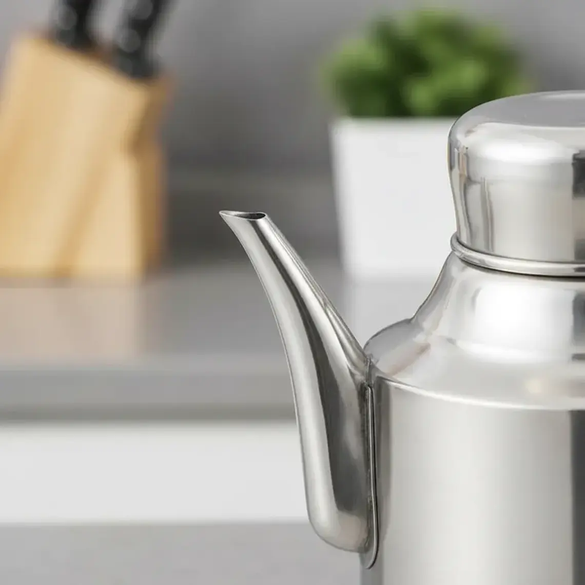 Aceitera de Acero Inoxidable 420ml con Dispensador 2