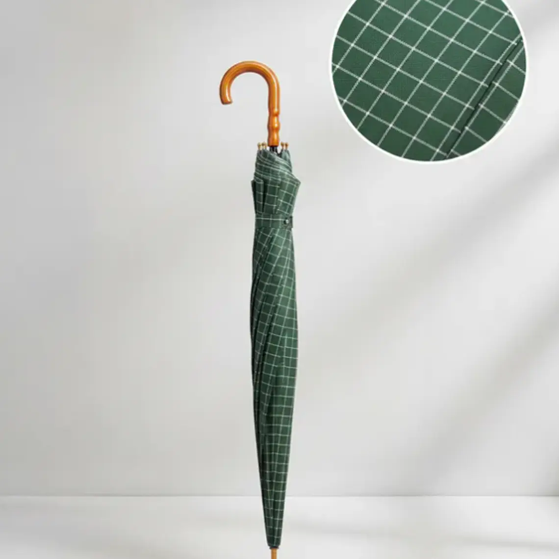 Paraguas Largo Clásico  Cuadrillé Con Mango Curvo 96cm 2