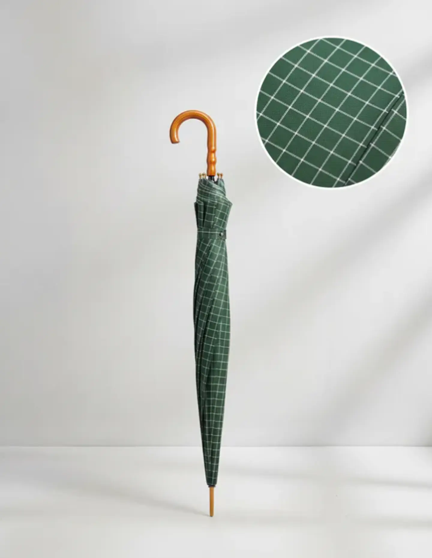 Paraguas Largo Clásico  Cuadrillé Con Mango Curvo 96cm 2