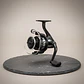 Carrete De Pesca Spinning Negro Con Manivela Plegable - Miniatura 5