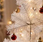 Árbol de Navidad blanco 150 cm con ramas de PVC y base metálica - Miniatura 7