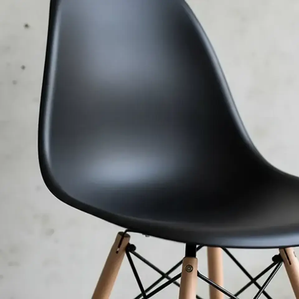 Pack 4 De Sillas Eames Clasicas 17
