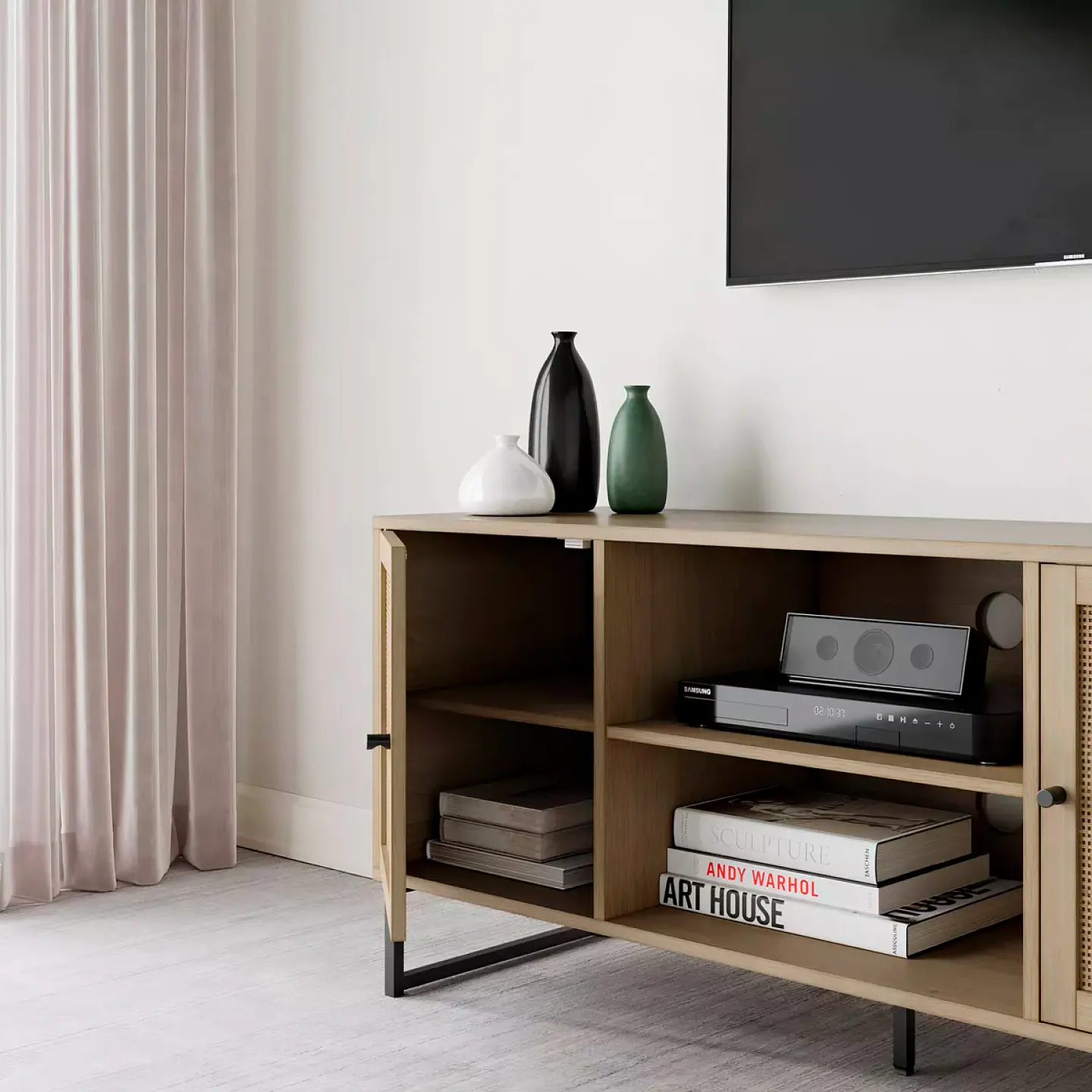 Rack de TV o Buffet Rattan Rustico Dos Puertas 2