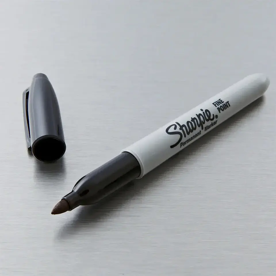 Marcador Permanente Sharpie Punta Fina Negro 4