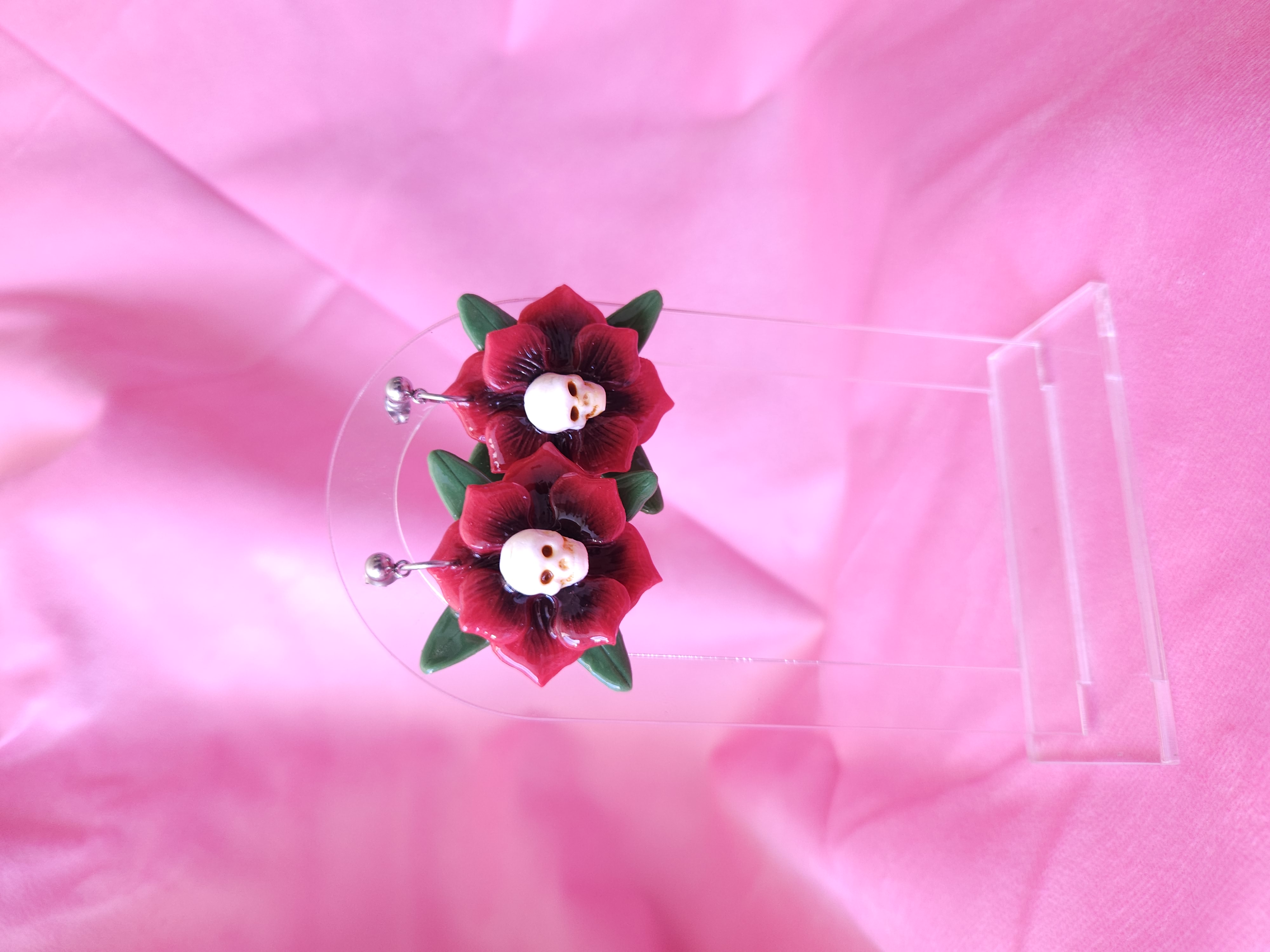 DEVIL'S GARDEN SKULL - rojo 1