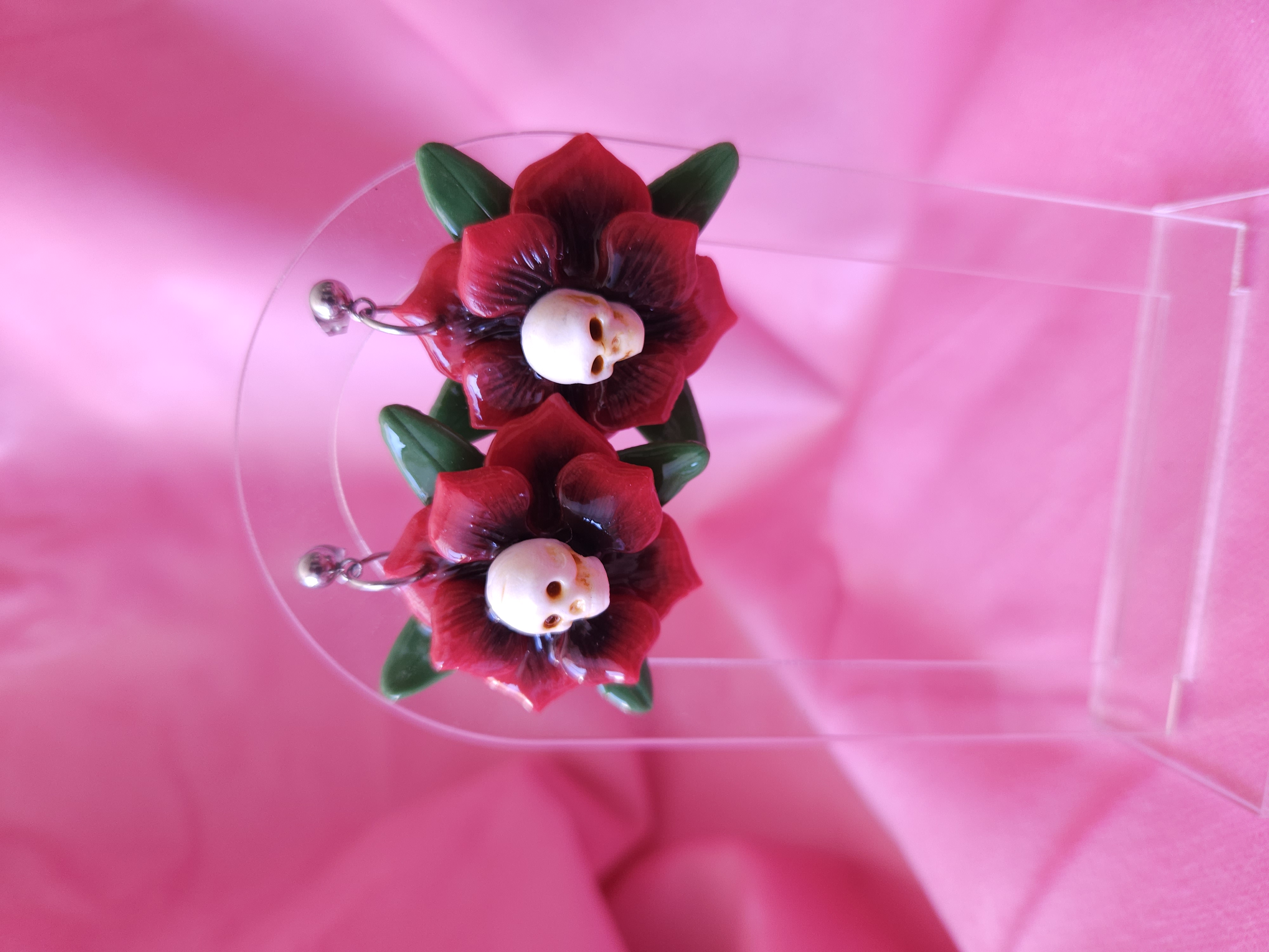 DEVIL'S GARDEN SKULL - rojo 3