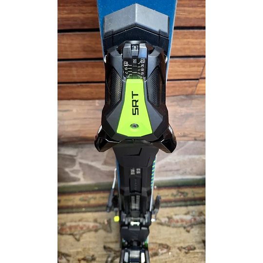 Ski Stöckli modelo Laser SX 1.65m con fijaciones SRT Speed 12 (artículo nuevo) Sólo una unidad en venta