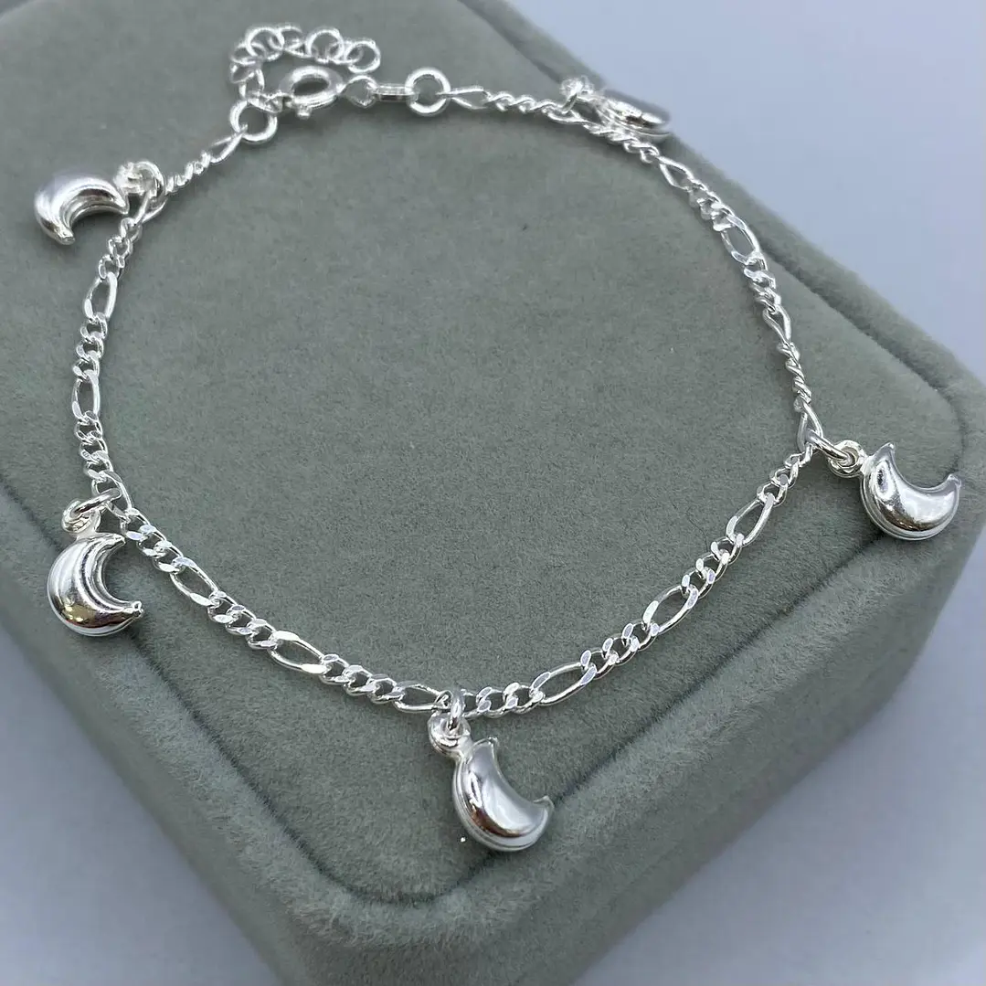 pulsera cartier con luna 1