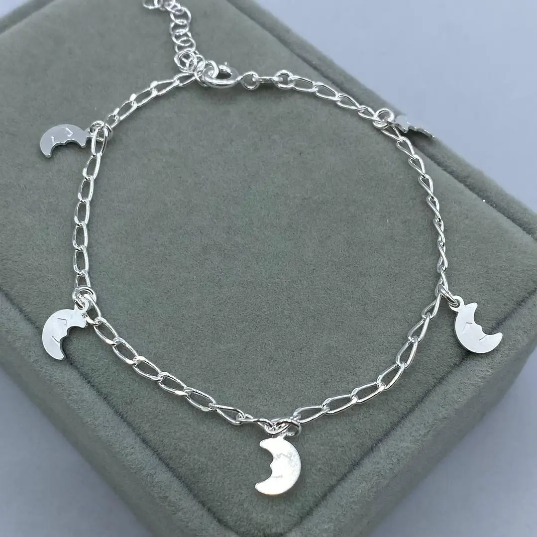 pulsera chaval con luna 1