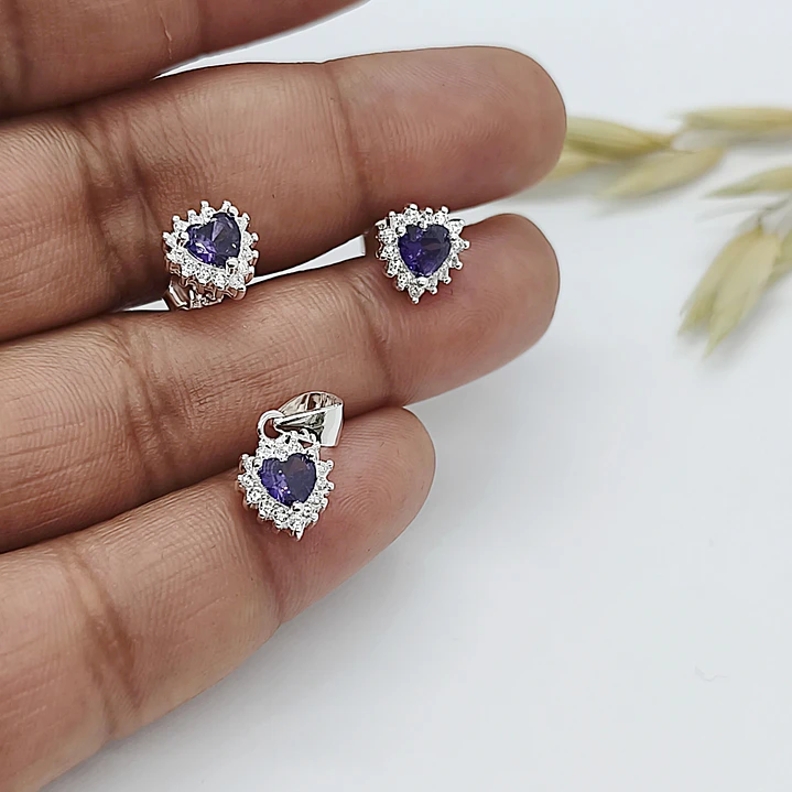 conjunto micro circón de corazón  2