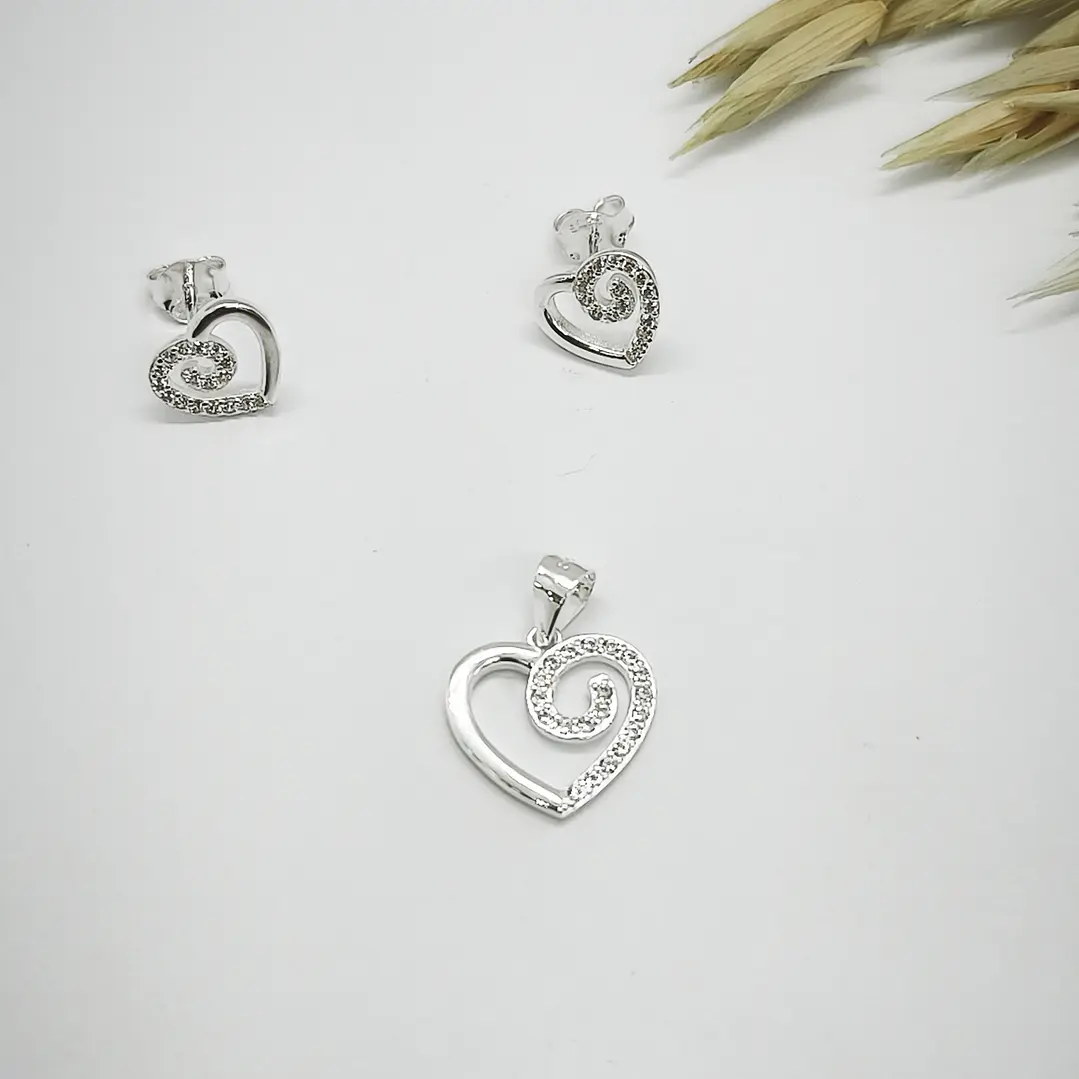 conjunto corazón con caracol  1