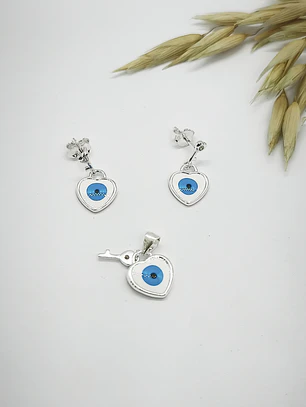 conjunto corazón con ojos turco 