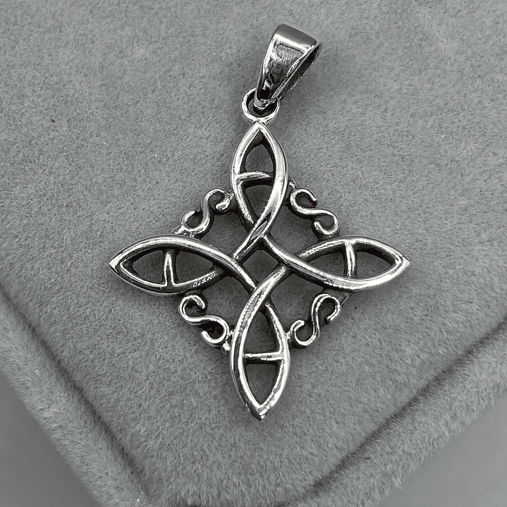 Colgante Nudo de Bruja 1