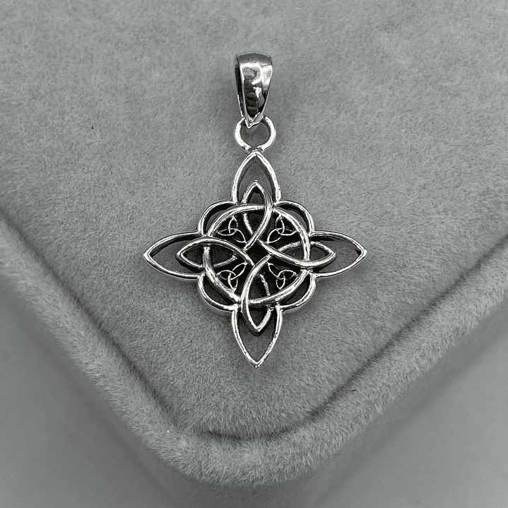 Colgante Nudo de Bruja 1