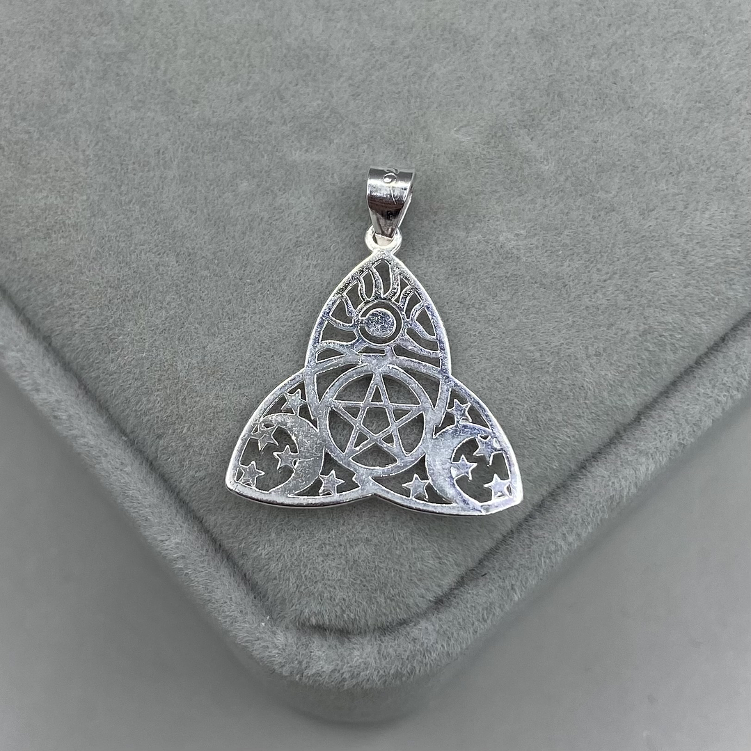Colgante Triqueta 1