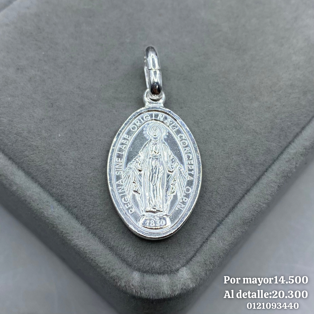 Colgante Virgen de los Rayos 1