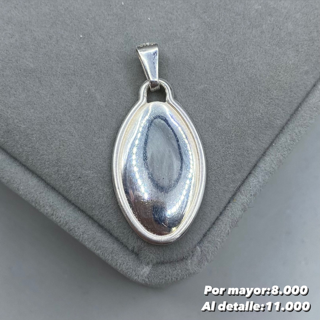 Colgante Placa Ovalada 1