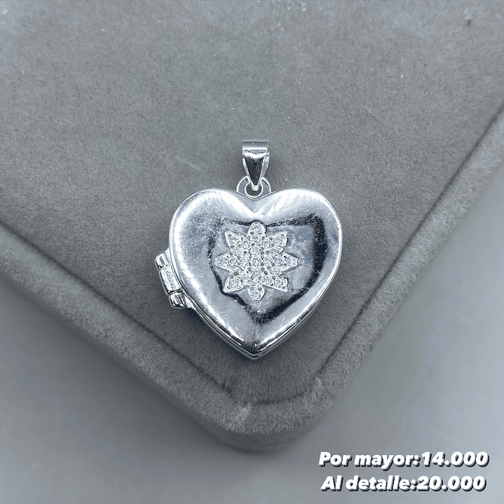 Relicario Corazón/Estrella 1