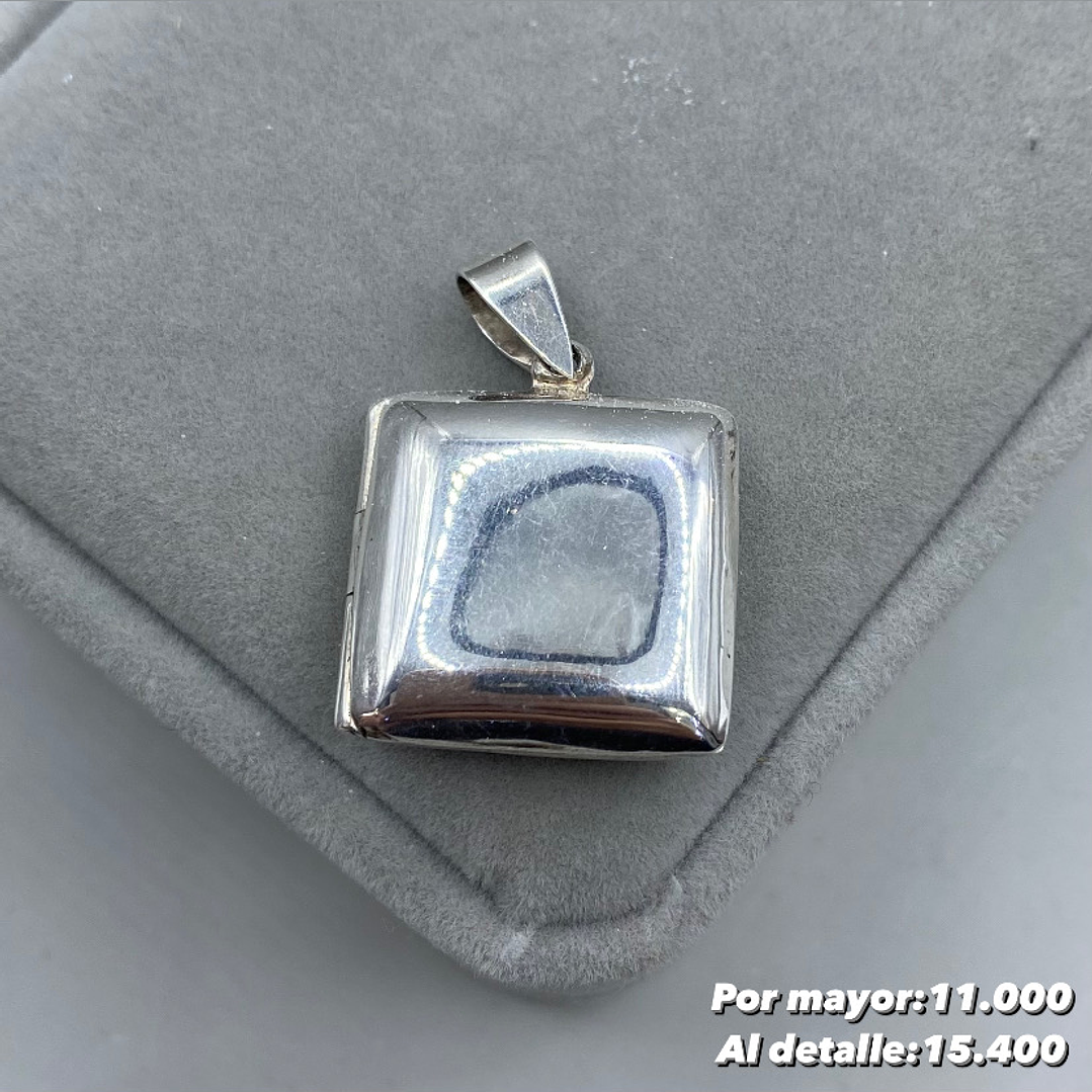 Relicario Cuadrado 1