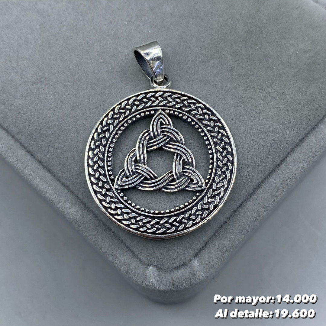 Colgante Triqueta 1