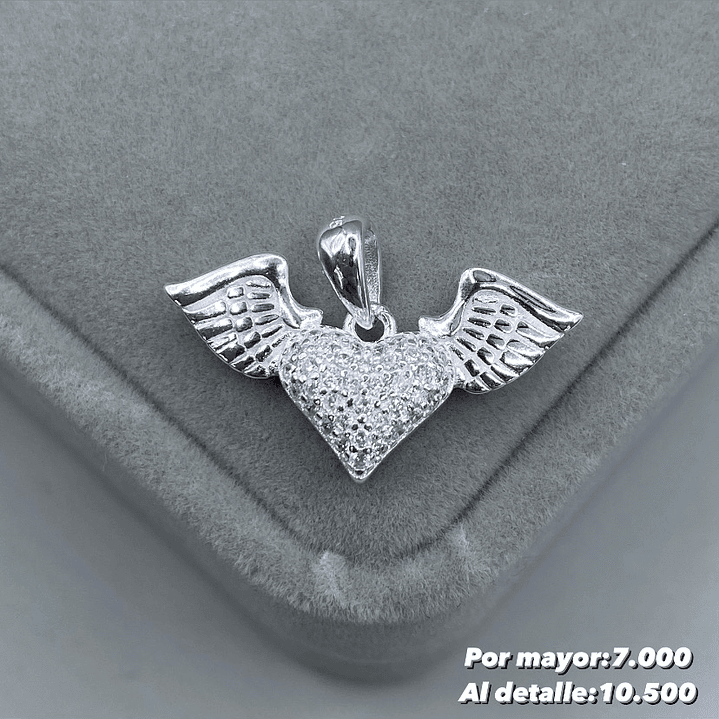Colgante Corazón con Alas 1