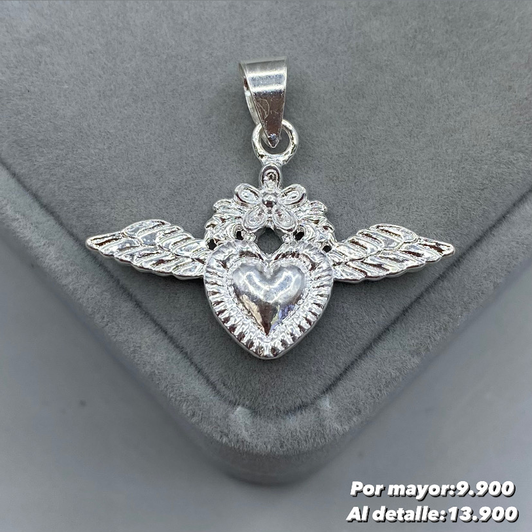 Colgante Corazón con Alas 1