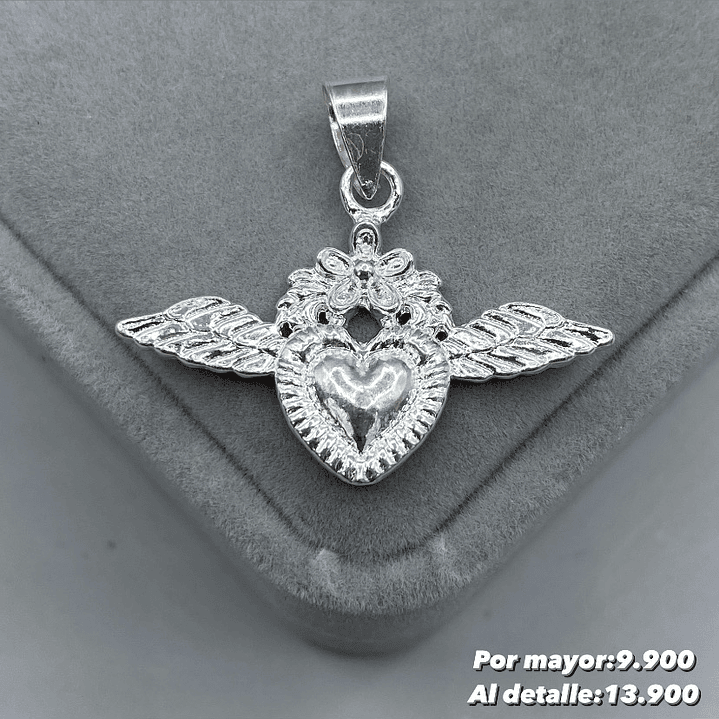 Colgante Corazón con Alas 1