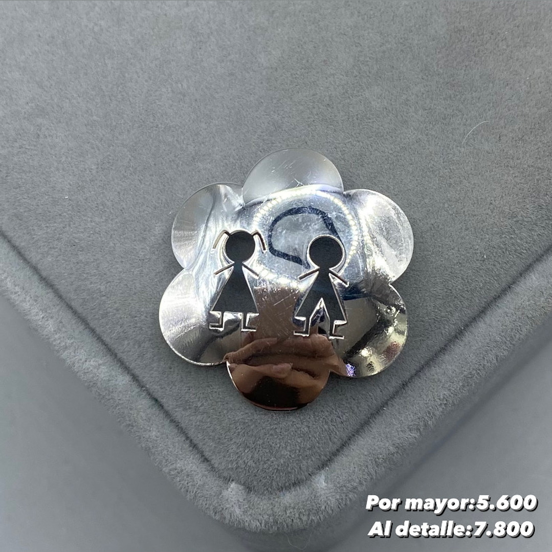 Colgante 1 Niña 1 Niño 1