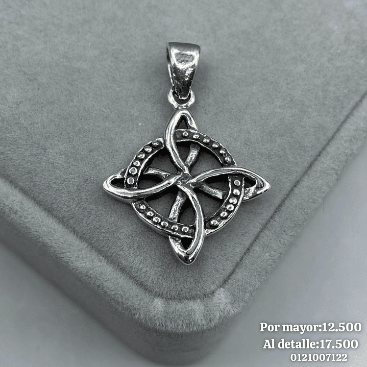 Colgante Nudo de Bruja 1