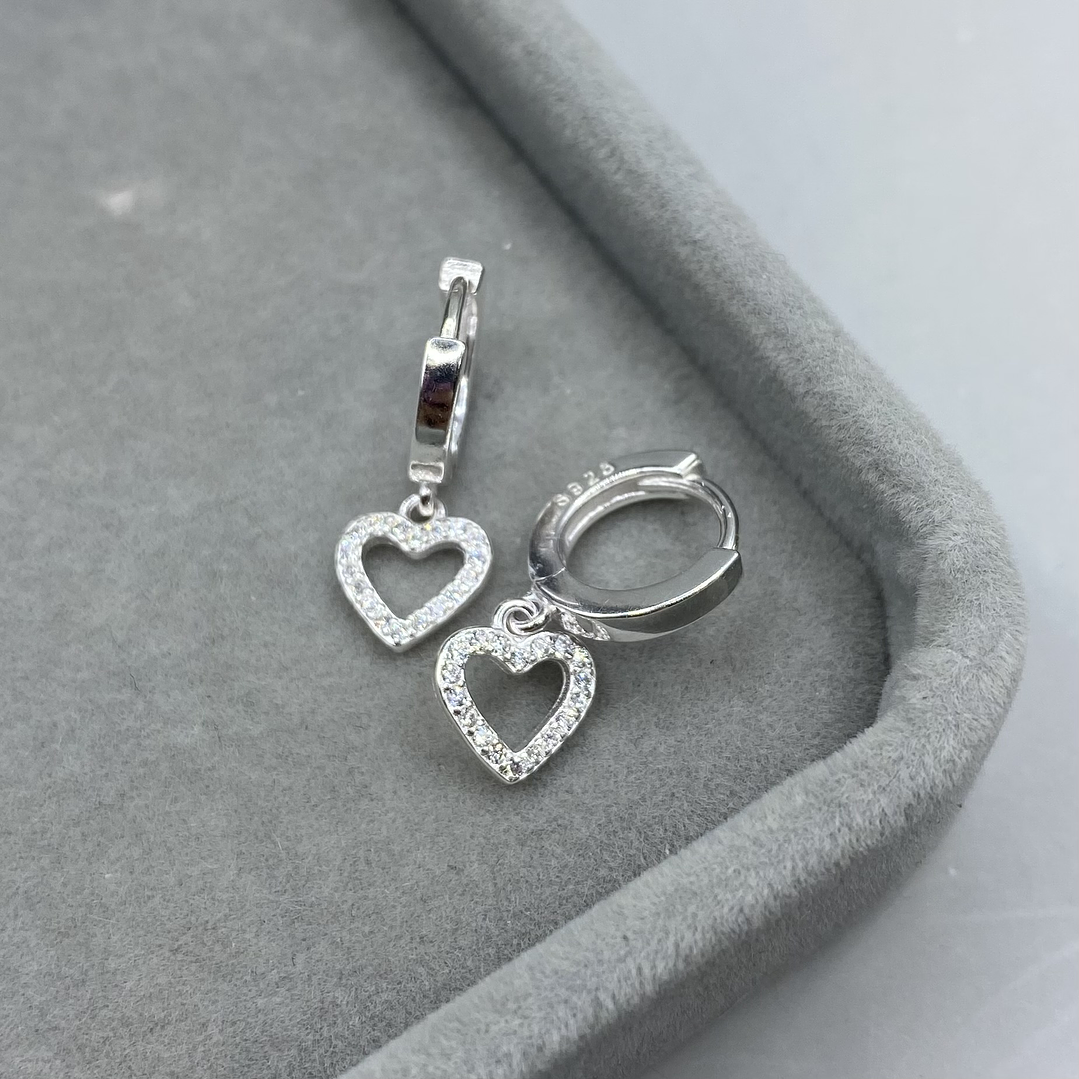 Argolla Huggies 10mm Corazon 1