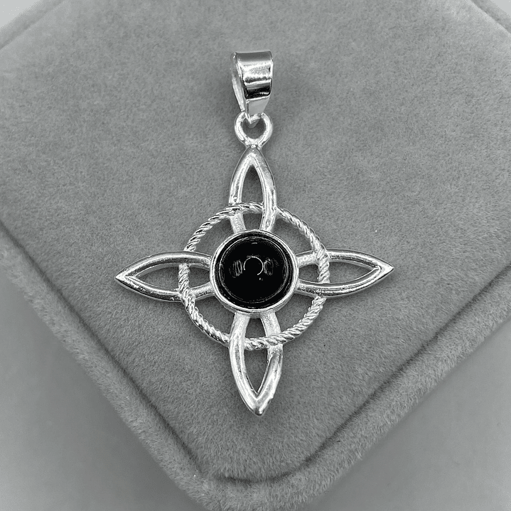 Colgante Nudo de Bruja 2