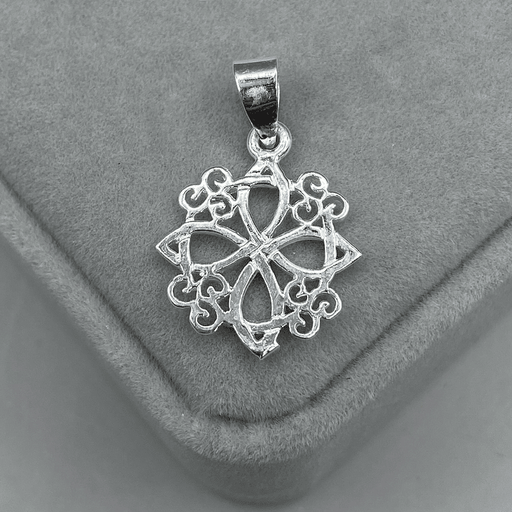 Colgante Nudo de Bruja 1