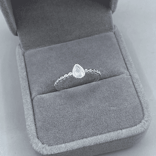 Anillo Solitario Gota