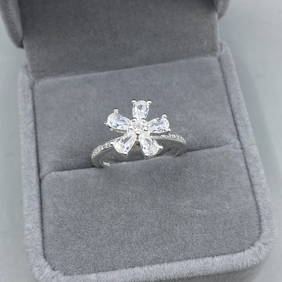 Anillo Flor Antiestrés  2