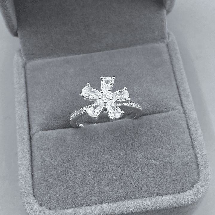 Anillo Flor Antiestrés  2