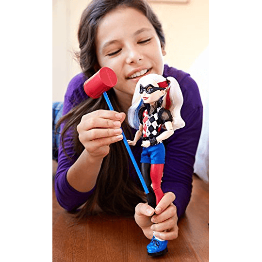 Muñecas de acción DC Super Hero Girls con accesorios de superhéroe