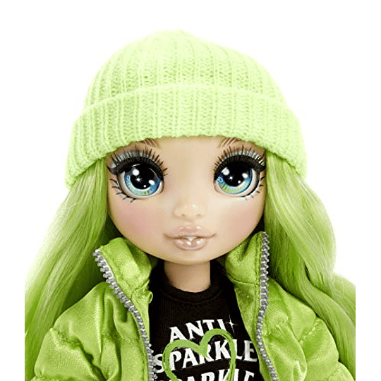 Rainbow High Surprise Jade Hunter - Muñeca de moda con ropa verde con 2 conjuntos y accesorios completos para mezclar y combinar, juguetes para niños de 4 a 15 años