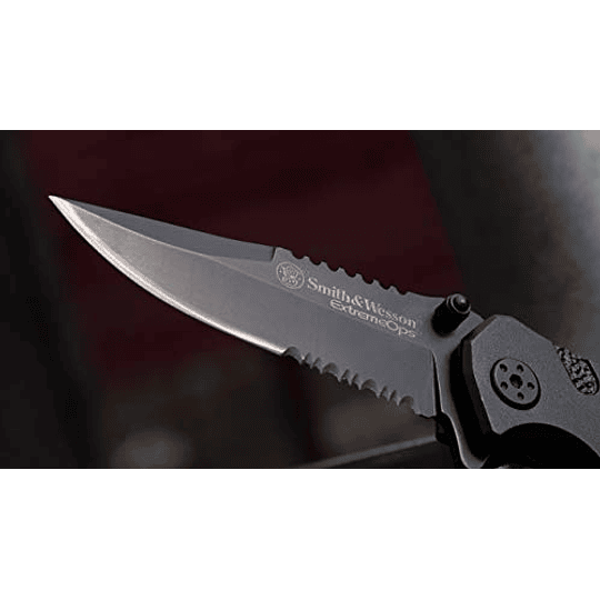 Cuchillo plegable con una cuchilla de punto clip de 3.1 pulgadas y mango de aluminio para al aire libre, táctico, supervivencia Smith & Wesson Extreme Ops SWA24S 7.1in S.S.