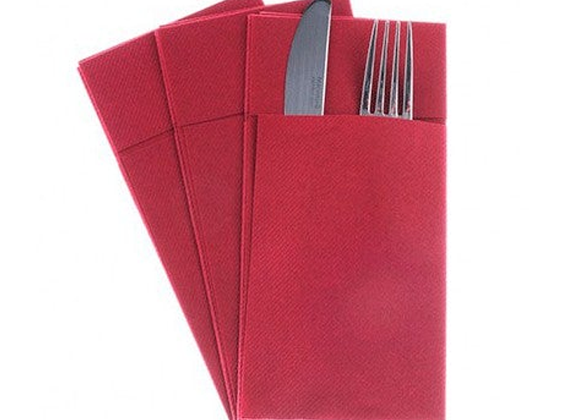 Razones por las que tu restaurante debería pasarse a la mantelería de un solo uso