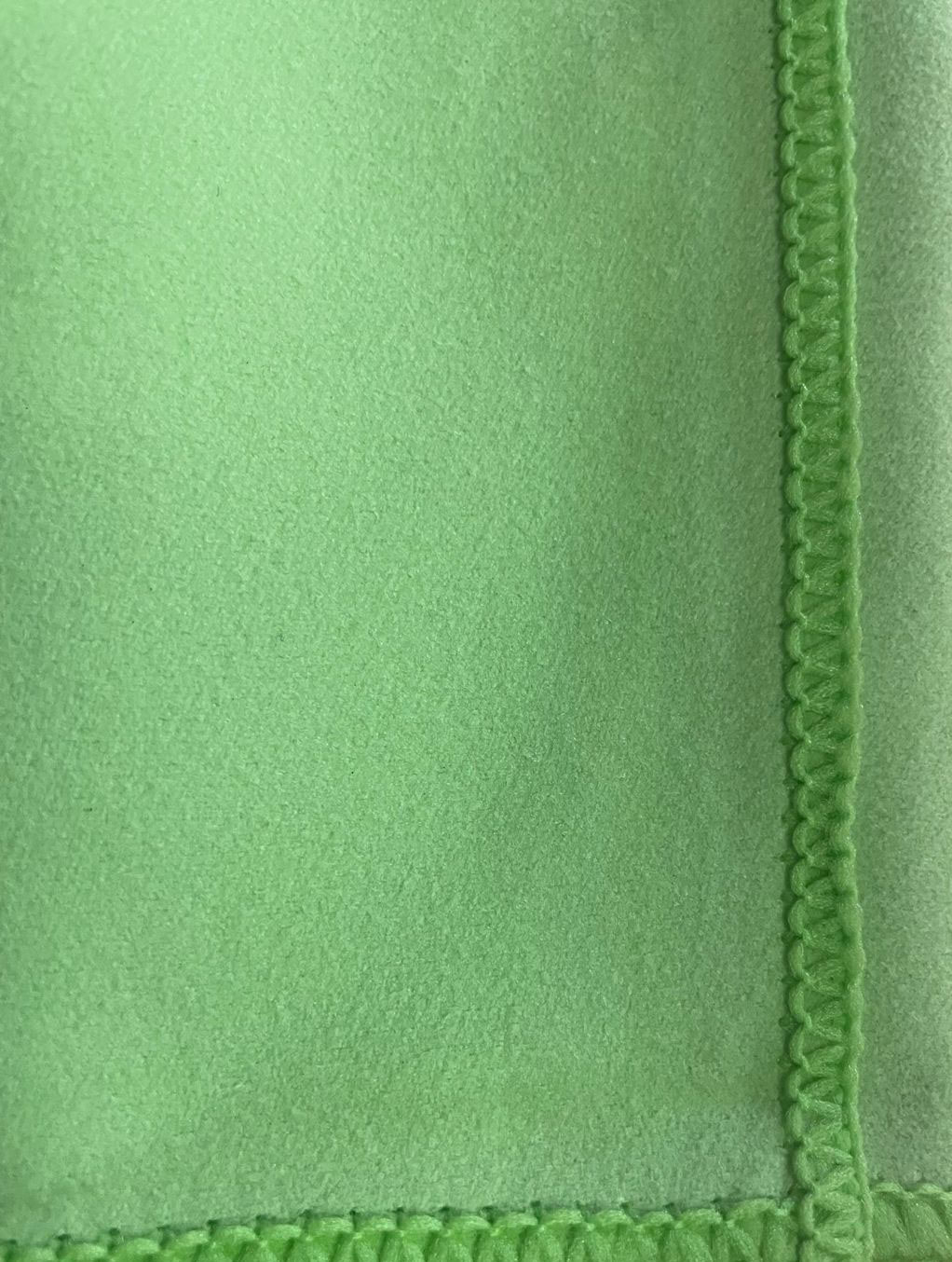 Set Paños Microfibra para Pantallas Verde 25 x 33 cm.