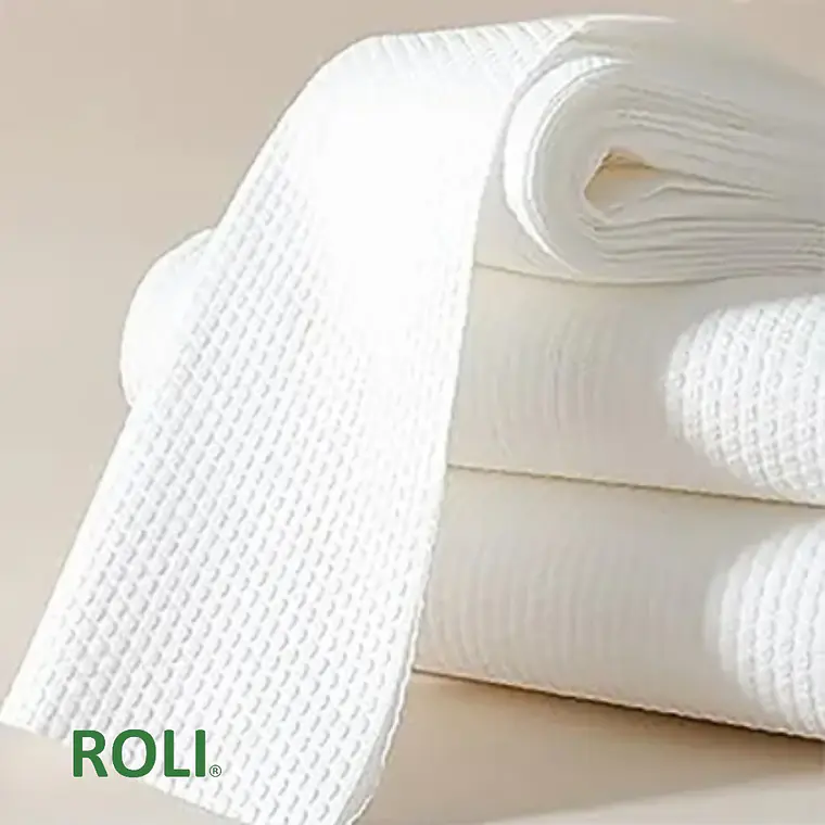 Paños Ultrawipe 88 paños 28x42 cm Rollo Etiq. Roja  Caja 12 Rollos 3