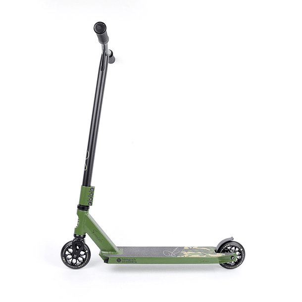 Scooter Anom 10