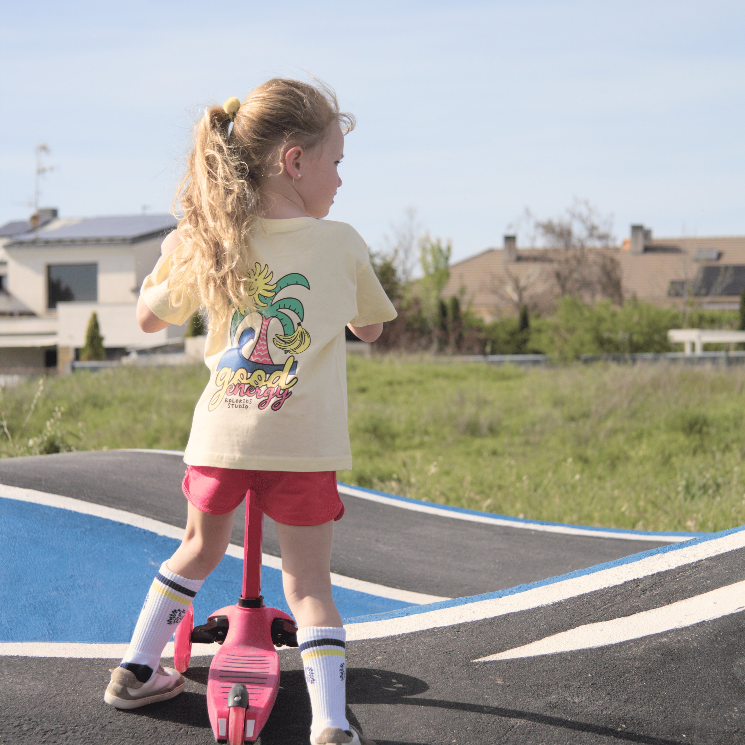 Camiseta infantil 'Good Energy' - Ropa divertida para niños 2