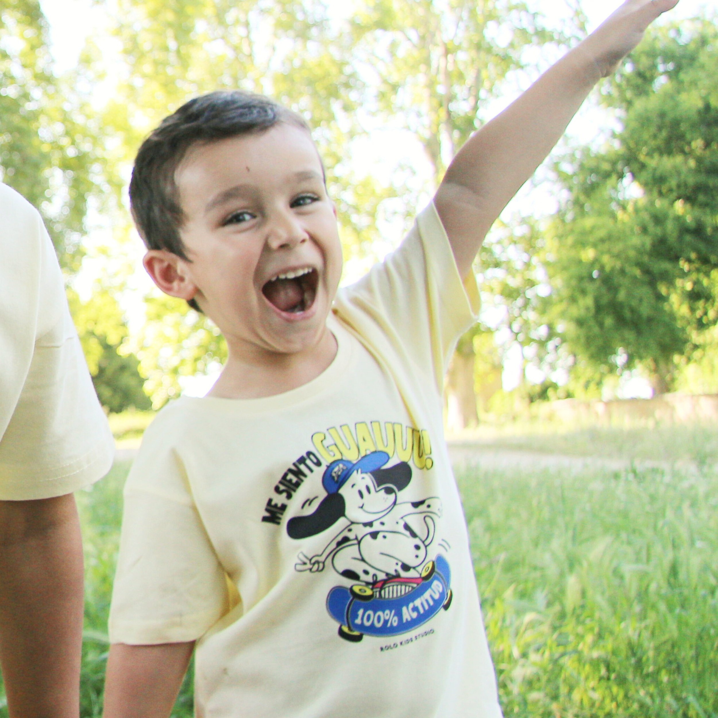 Camiseta infantil 'GUAUUU!' - Ropa con actitud para niños 4