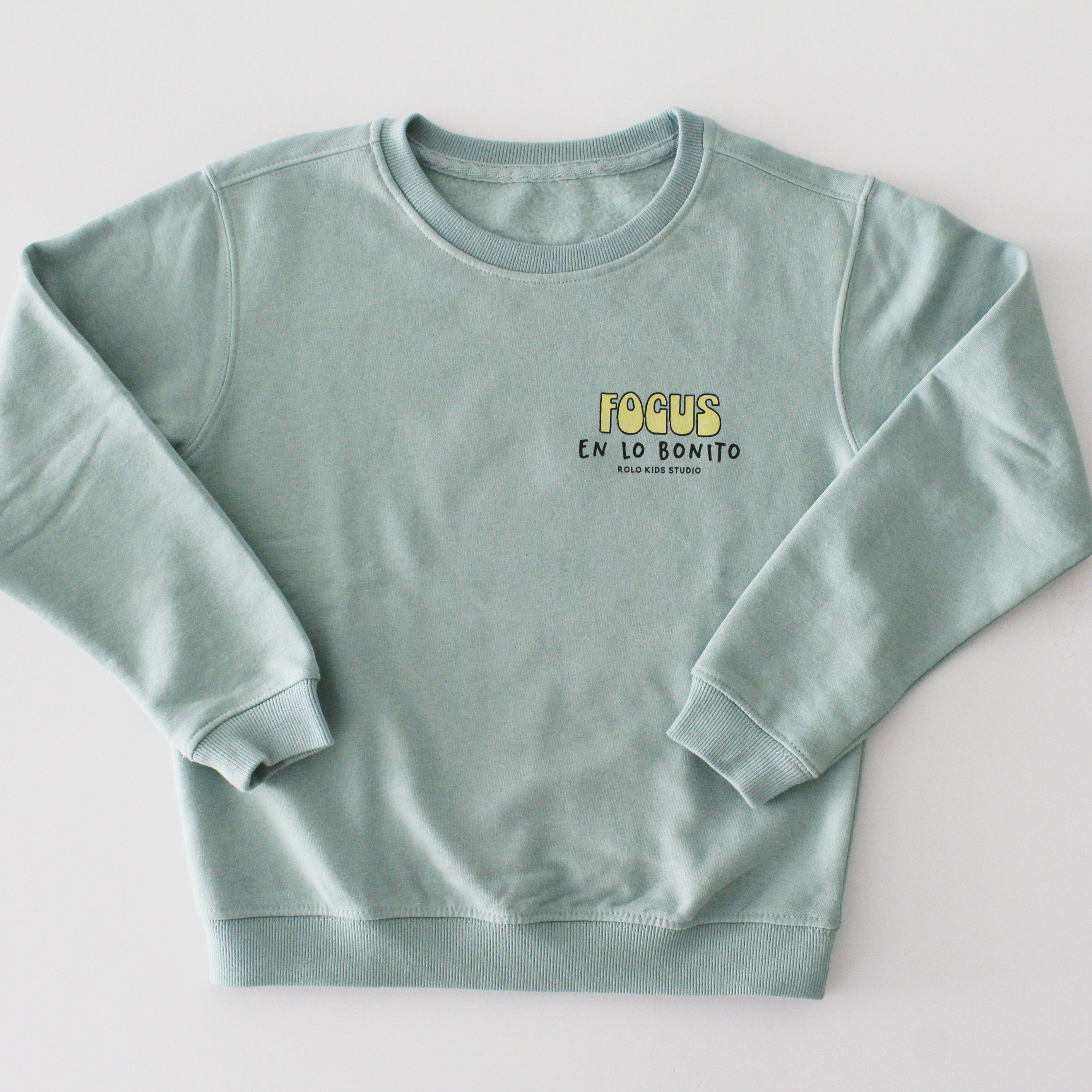 Sudadera infantil 'Focus en lo bonito' – Ropa con mensaje para niños 4