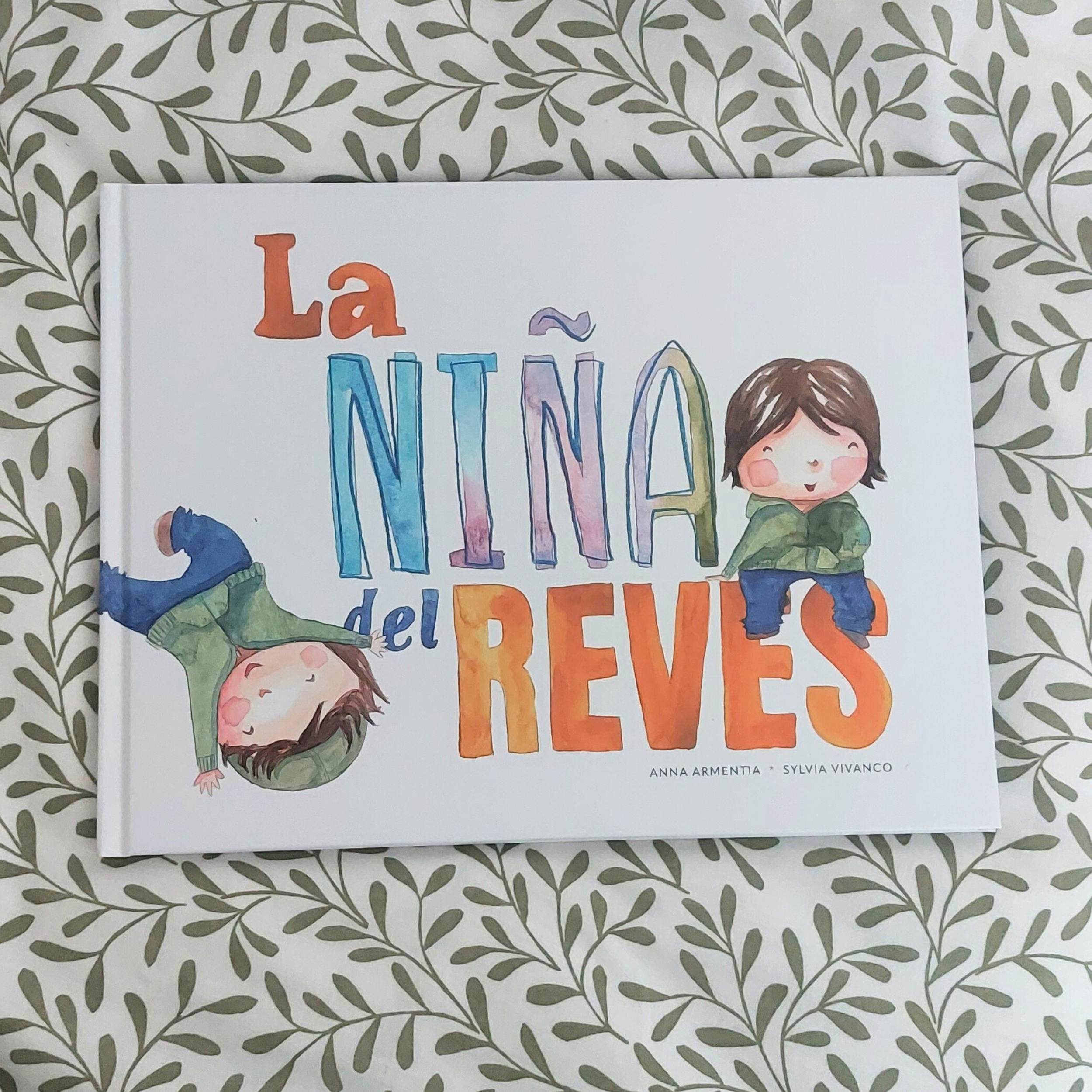 La niña del revés - Cuento ilustrado sobre estereotipos de la infancia 4