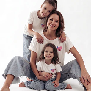 Camisetas a juego mamá + mini 'Todo empieza en ti'