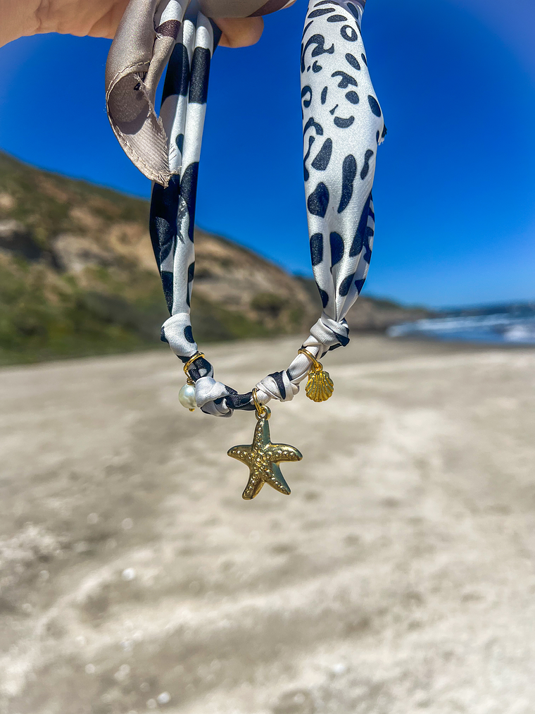 Collar tela print blanco 1