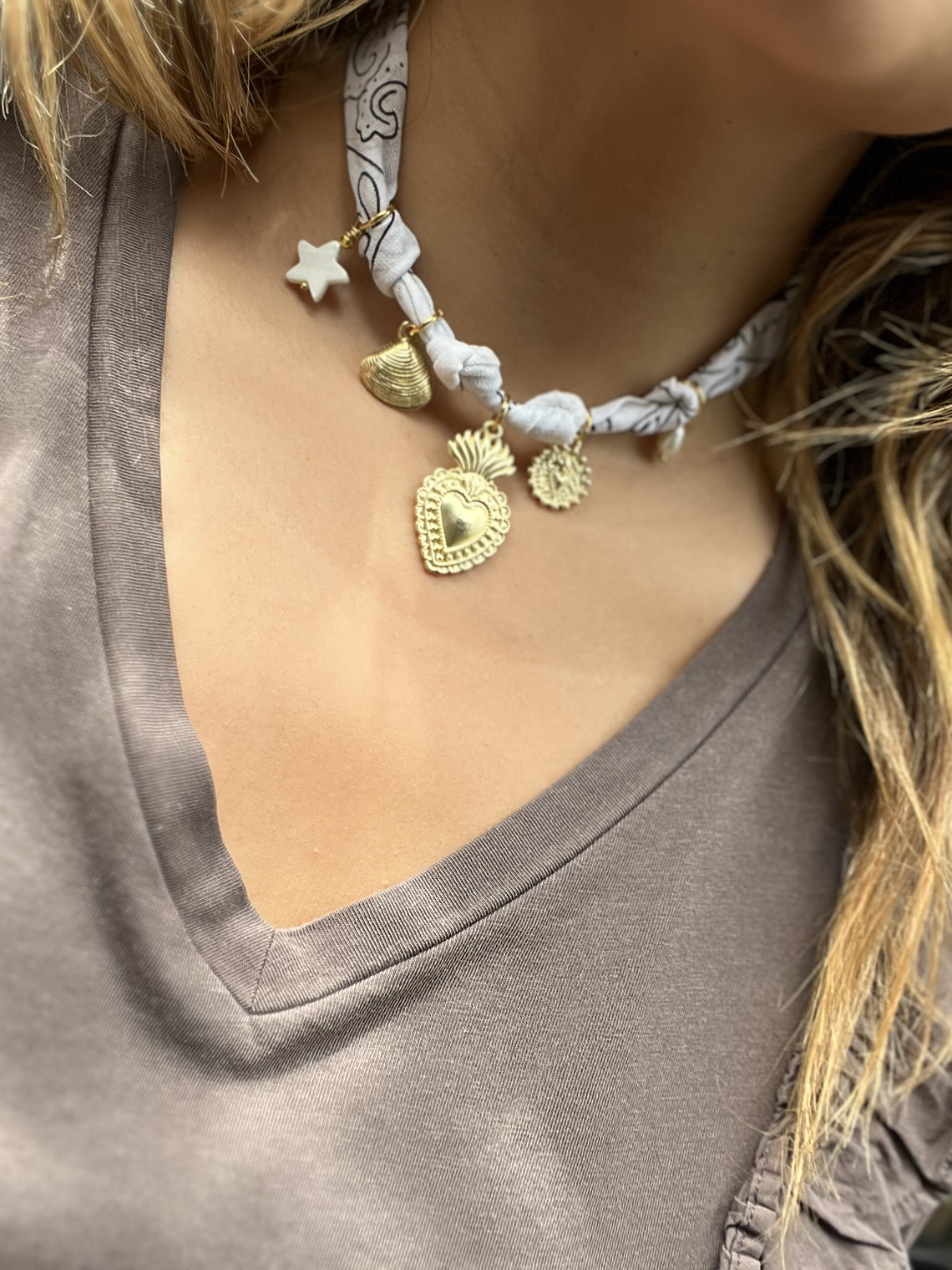 Collar tela blanco 5